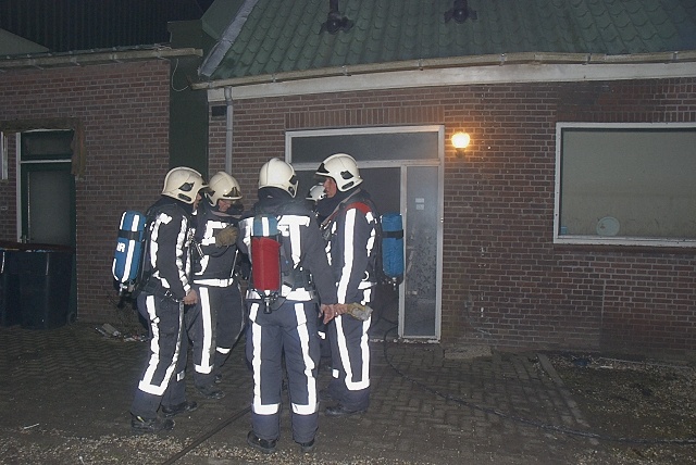 2010/29a/20100203 007 Oefening binnenbrand schuur Bennebroekerweg.jpg